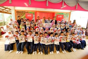 Gallery - Majlis Penyerahan Mock Cheque Akhbar Tutor Tajaan Agrobank